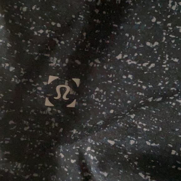 Large 9” T.H.E Shorts Lululemon Shorts - Picture 3 of 3